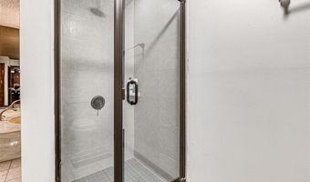 8104 Brownsville Ln, Bethany, OK 73008