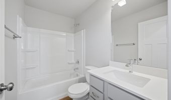 2303 Chan Dr, Adel, IA 50003