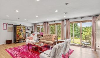 190 Vaughn Hill Rd, Bolton, MA 01740