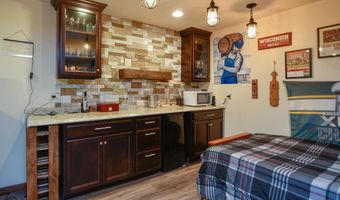 N9023 PAPERMAKER Pass, Menasha, WI 54952