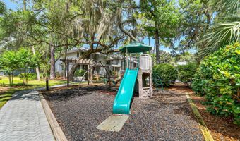 55 Barcelona Rd 290d, Hilton Head Island, SC 29928