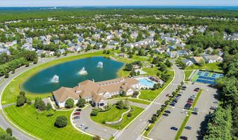 9 Forest Lake Ct, Barnegat, NJ 08005