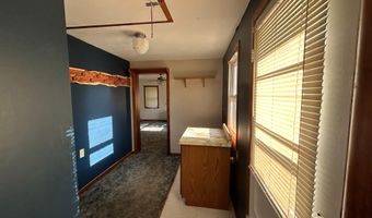 142 W South St, Ainsworth, NE 69210