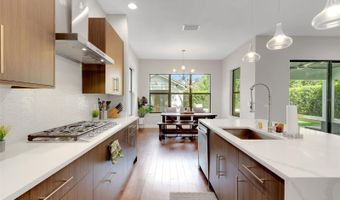 2512 N WESTMORELAND Dr, Orlando, FL 32804