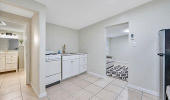 412 OAK St, Auburndale, FL 33823