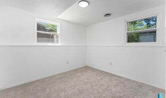 409 S 8th Ave, Brandon, SD 57005