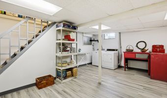 22 Concord Rd, Danbury, CT 06810
