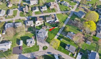 25 Scallop Shell Rd, Narragansett, RI 02882