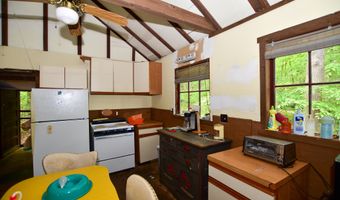 18 Osceola Dr, Becket, MA 01223