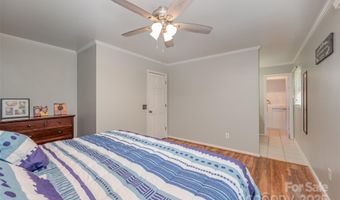 2106 Woodhurst Ln, Albemarle, NC 28001