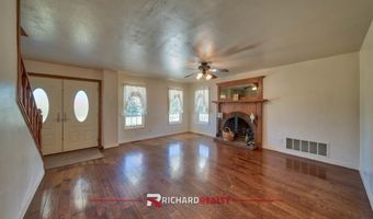 27 Longhorn Dr, Cody, WY 82414