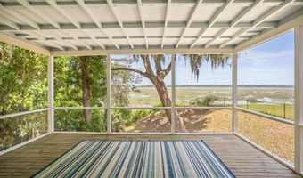 1203 Laudonniere St, Beaufort, SC 29902