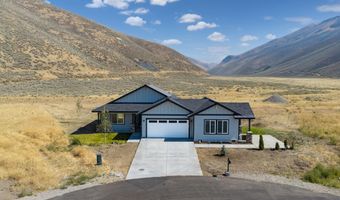 611 Rosewood Dr, Bellevue, ID 83313