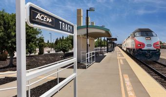 2889 Dapper St, Tracy, CA 95377