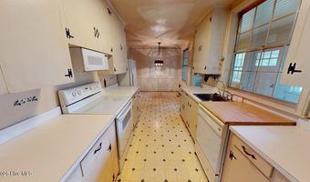 808 W South St, Ahoskie, NC 27910