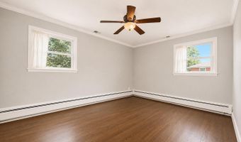 2512 N KENILWORTH St, Arlington, VA 22207
