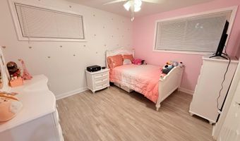 6910 FERN Pl, Annandale, VA 22003