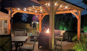 715 Edgewater Dr, Amherst, NY 14228
