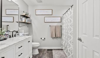 111 Aegean Ave, Amherst, NY 14228