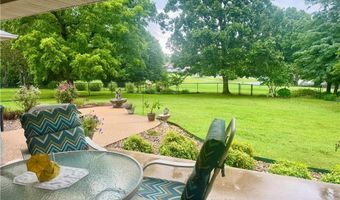 8 Merritt Dr, Bella Vista, AR 72714