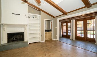 3736 Sessions Dr, Baton Rouge, LA 70816