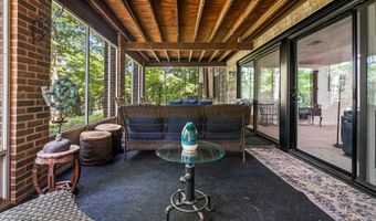 4720 Nirvana Dr, Adrian, MI 49221