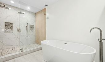 19 Elizabeth Dr, Auburn, MA 01501