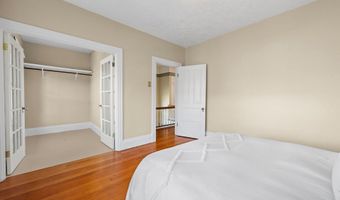 674 11TH St, Astoria, OR 97103