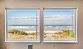 633 N PACIFIC St, Rockaway Beach, OR 97136