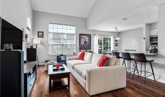6809 Meadow Ln, Middleburg Heights, OH 44130