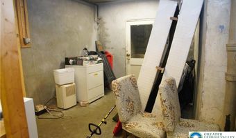 1831 Hamilton, Allentown, PA 18104