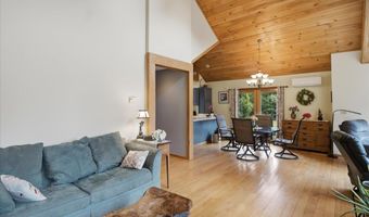 405 Old W Rd, Arlington, VT 05250