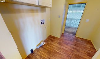 15819 HIGHWAY 101, Brookings, OR 97415