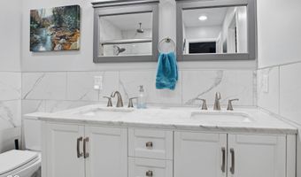 5158 Coppertree Ln, Avon, IN 46123