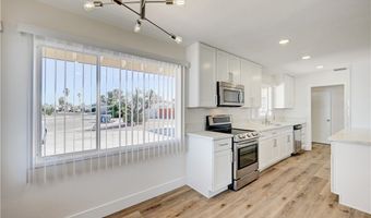 3504 Pioneer Cir, Las Vegas, NV 89107