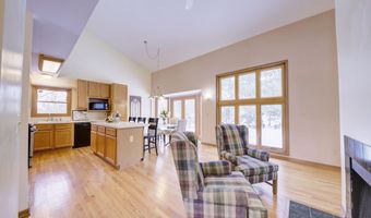 825 Brookside Dr, Ann Arbor, MI 48105