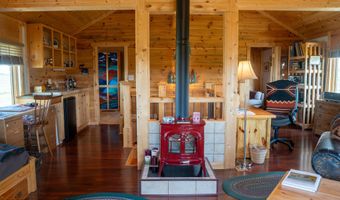41 MARSH CREEK Rd, Cora, WY 82925