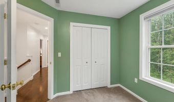19 Linwood Dr, Alton, NH 03809
