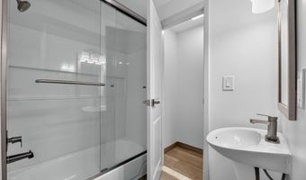 29 Ravenwood Blvd, Barnegat, NJ 08005