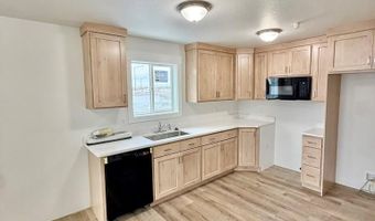 5405 Park Lawn Dr #111, Chubbuck, ID 83202