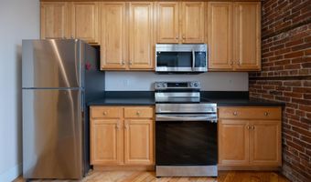 130 Main St 2D, Canton, CT 06019