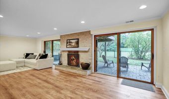 13 IRON Cir, Reading, PA 19607