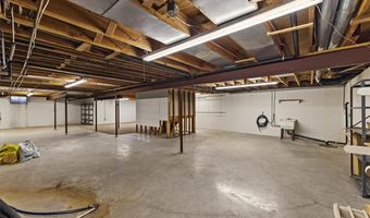 22020 171 St, Basehor, KS 66007