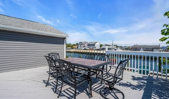 209 Fernwood Dr, Bayville, NJ 08721