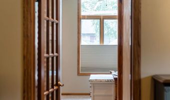 2623 W SUNNYVIEW Cir, Appleton, WI 54914