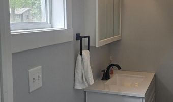 614 Allen Ave, Alma, MI 48801