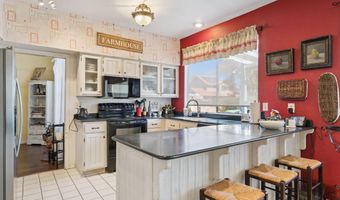 2601 W UPLAND Dr, Chandler, AZ 85224