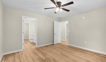 96 Hill St, Austin, IN 47102