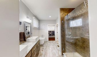 5962 Deer Hollow Rd, Auburn, IN 46706