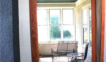 104 S Main St, Altura, MN 55910